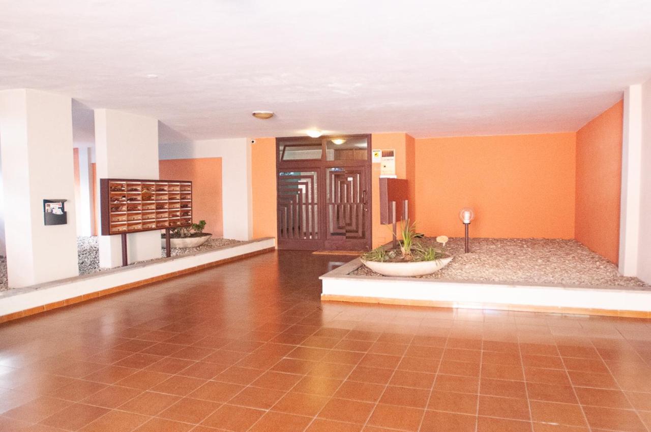 Labanca's House Rom
